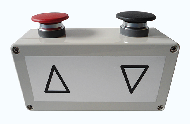 Bedienpult mit Pilztasten